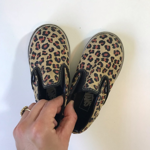 girls leopard print vans